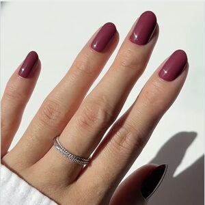 Glamnetic Cherry Maroon